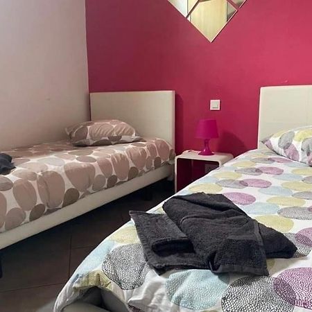 Appartamento Les Palmiers Millau Esterno foto