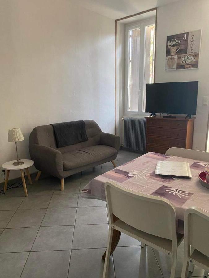 Appartamento Les Palmiers Millau Esterno foto