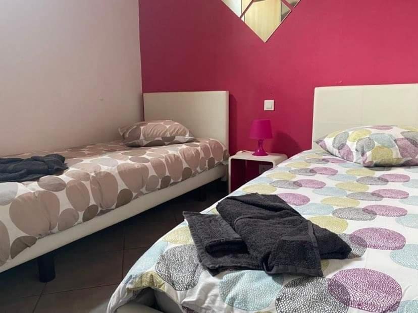 Appartamento Les Palmiers Millau Esterno foto